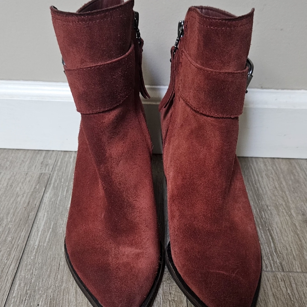 Dolce Vita Burgundy Suede Ankle Boots – Western Style, Size 7M
